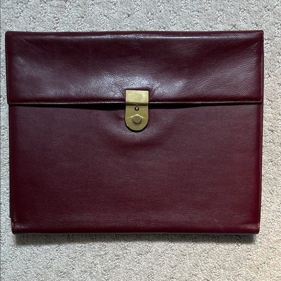 garfinkels Other - Vintage Leather and Suede Padfolio in Burgundy Excellent condition